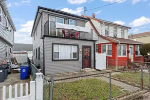 136-18 221st St, Springfield Gardens, NY 11413 - Photo 2