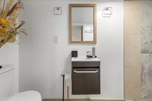 136-18 221st St, Springfield Gardens, NY 11413 - Photo 16