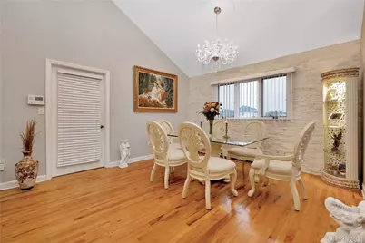 245 W Chester Street W, Long Beach, NY 11561 - Photo 10