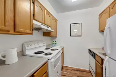 55 Fieldstone Drive #37, Hartsdale, NY 10530 - Photo 8