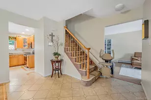 19 Fairmont Ave, Patchogue, NY 11772 - Photo 6