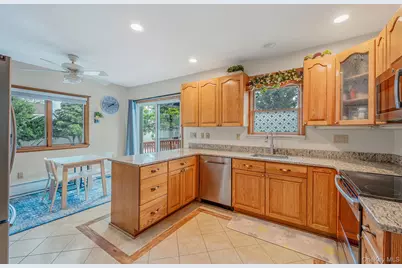 19 Fairmont Avenue, Patchogue, NY 11772 - Photo 10