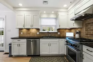 47 Birch St, Port Washington, NY 11050 - Photo 10