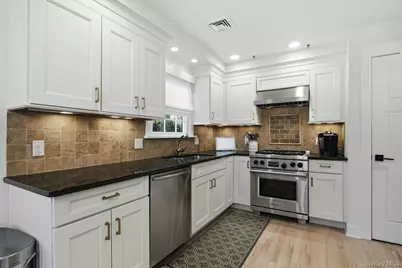 47 Birch Street, Port Washington, NY 11050 - Photo 8