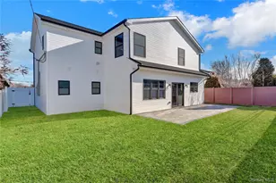 12 Dahlia Ln, Wantagh, NY 11793 - Photo 38