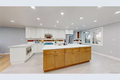 1020 Stewart Avenue, Bethpage, NY 11714 - Photo 12