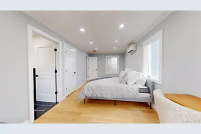 1020 Stewart Avenue, Bethpage, NY 11714 - Photo 18