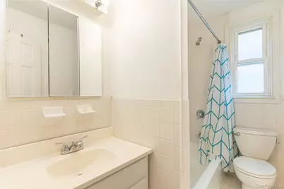 135 Hilltop Acres #135, Yonkers, NY 10704 - Photo 12