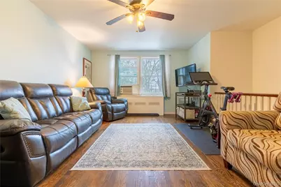 135 Hilltop Acres #135, Yonkers, NY 10704 - Photo 6