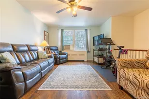 135 Hilltop Acres, Yonkers, NY 10704 - Photo 6