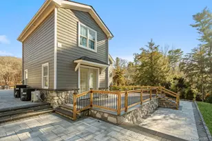 89 Mill River Rd, Upper Brookville, NY 11771 - Photo 34