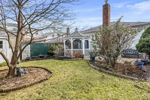 135-15 63rd Ave, Flushing, NY 11367 - Photo 16