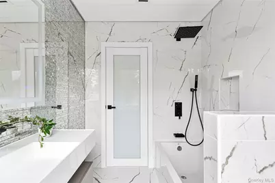 132 Arthur Street, Garden City, NY 11530 - Photo 16