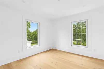 132 Arthur Street, Garden City, NY 11530 - Photo 14