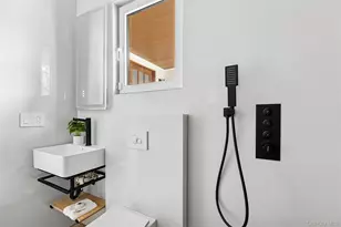 132 Arthur St, Garden City, NY 11530 - Photo 12