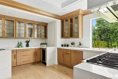 132 Arthur Street, Garden City, NY 11530 - Photo 10