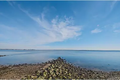 13D Edgewater Park #13D, Bronx, NY 10465 - Photo 8