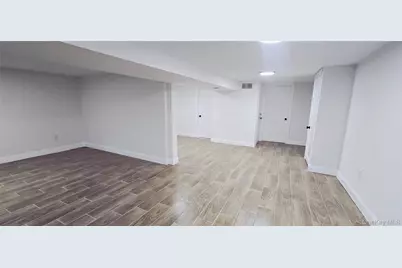 33 Silverpine Drive, Amityville, NY 11701 - Photo 28