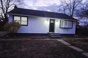 33 Silverpine Dr, Amityville, NY 11701 - Photo 4