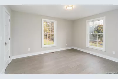 970 Village Lane, Mattituck, NY 11952 - Photo 14