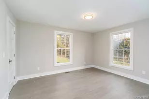 970 Village Ln, Mattituck, NY 11952 - Photo 14