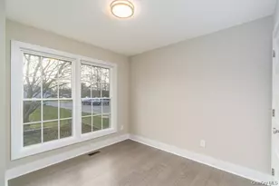 970 Village Ln, Mattituck, NY 11952 - Photo 20