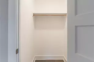 970 Village Ln, Mattituck, NY 11952 - Photo 16