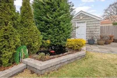 112 Longworth Avenue, Woodmere, NY 11598 - Photo 26