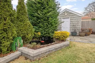 112 Longworth Ave, Woodmere, NY 11598 - Photo 26