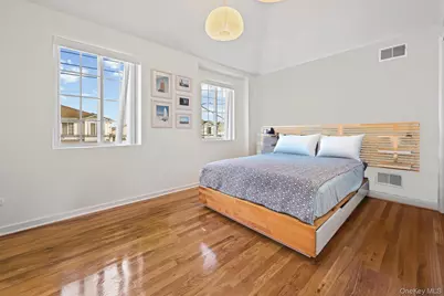 48 Bergen Beach Plc, Brooklyn, NY 11234 - Photo 6