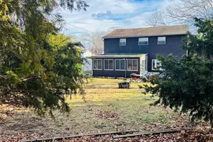 38 Riviera Dr, Selden, NY 11784 - Photo 12