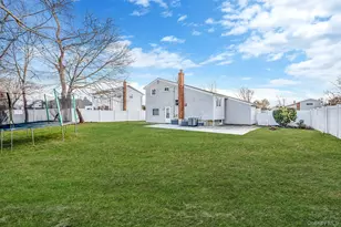 7 Seneca Dr, Commack, NY 11725 - Photo 34