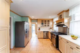 16 8th St, Carle Place, NY 11514 - Photo 10