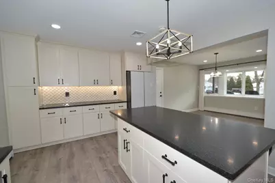 34 Stewart Circle N, Centereach, NY 11720 - Photo 10