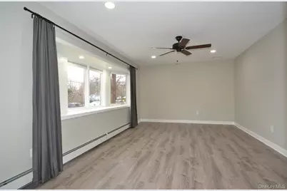 34 Stewart Circle N, Centereach, NY 11720 - Photo 4