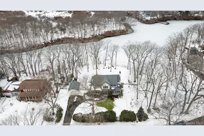 1025 Long Creek Drive, Southold, NY 11971 - Photo 38