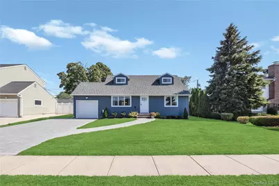 23 Peachtree Lane, Hicksville, NY 11801 - Photo 1