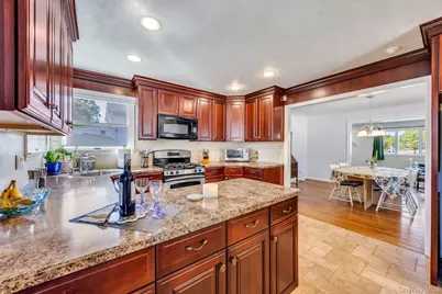 23 Peachtree Lane, Hicksville, NY 11801 - Photo 8