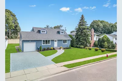 23 Peachtree Lane, Hicksville, NY 11801 - Photo 2