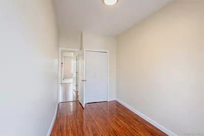 132-16 Hillside Avenue, Richmond Hill, NY 11418 - Photo 28