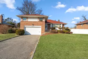 527 Alicia Dr, Westbury, NY 11590 - Photo 4