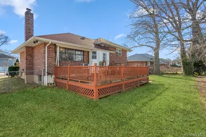 527 Alicia Drive, Westbury, NY 11590 - Photo 36