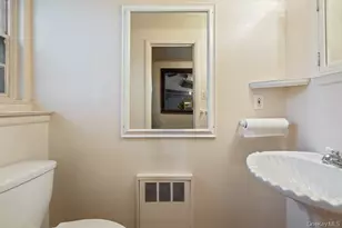 527 Alicia Dr, Westbury, NY 11590 - Photo 30