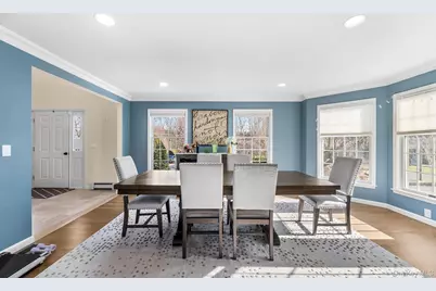 35 Rock Cliff Place, White Plains, NY 10603 - Photo 16