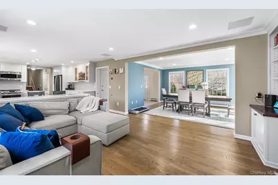 35 Rock Cliff Place, White Plains, NY 10603 - Photo 14