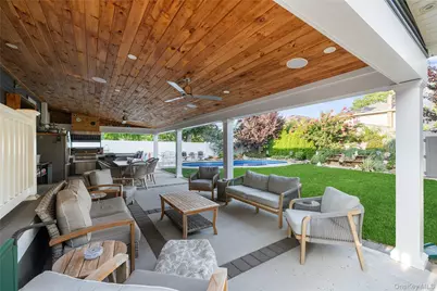 1563 Stevens Avenue, Merrick, NY 11566 - Photo 36