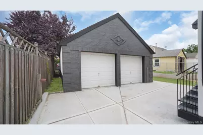 3239 Tierney Place, Bronx, NY 10465 - Photo 24