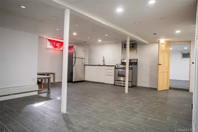25620 Francis Lewis Boulevard, Rosedale, NY 11422 - Photo 16