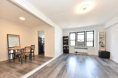 143-50 Hoover Avenue #219, Briarwood, NY 11435 - Photo 6