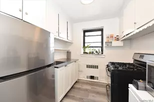 143-50 Hoover Ave, Briarwood, NY 11435 - Photo 12